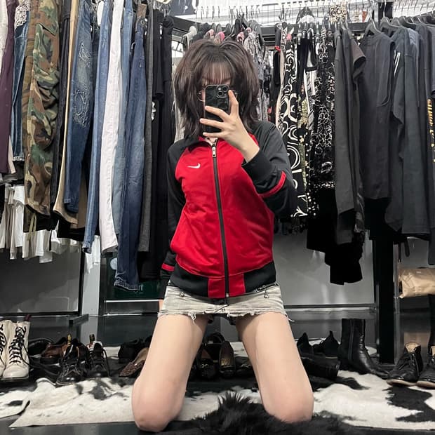 나이키 레드 배색 라인 져지