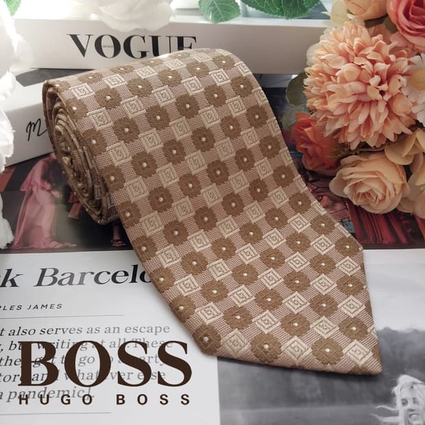 휴고보스 실크 브라운 자카드 넥타이 9.2cm A+등급 K1855
