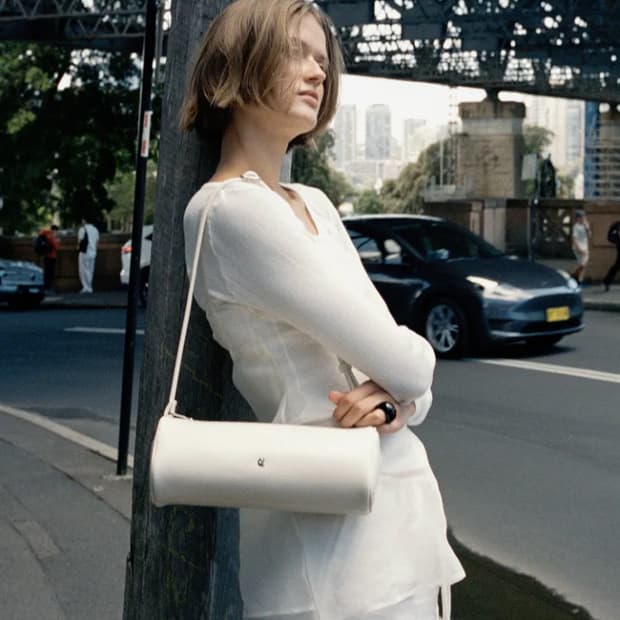 칼린 메이백 아이보리