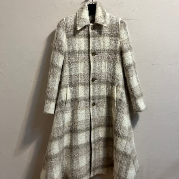 아크네 스튜디오 플레어 체크 코트