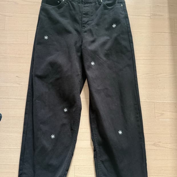 디테일 블랙데님진 바지 