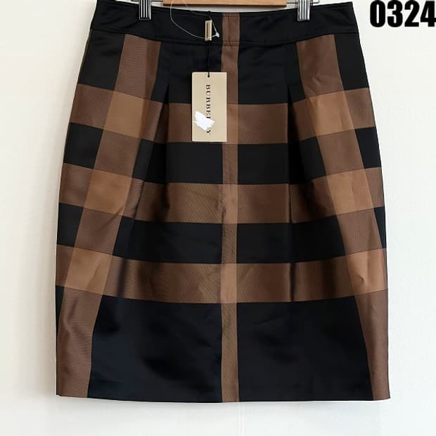 버버리 런던 체크 패턴 스커트 0324 백회점택