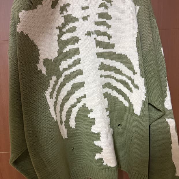 캐피탈 코튼 본 크루넥 스웨터 카키 3사이즈