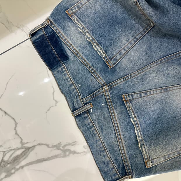 (티모시 착용)메종 마르지엘라 디스트레스드 데님 32