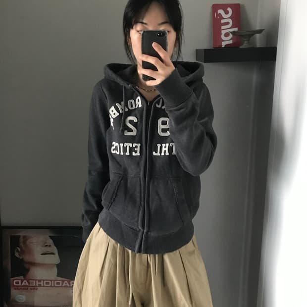 아베크롬비 자수 로고 차콜 후드집업