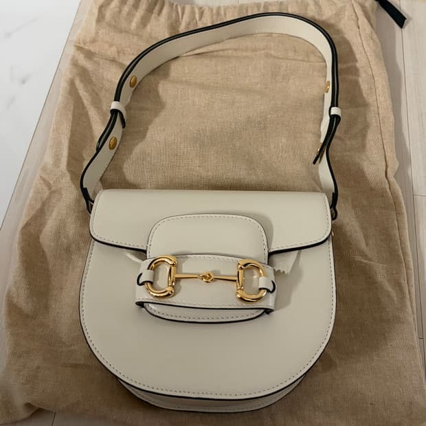 구찌 1955 홀스빗 라운드 미니 숄더백 판매합니다.