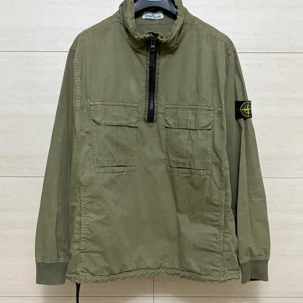 스톤아일랜드 올드이펙트 하프집업 아노락