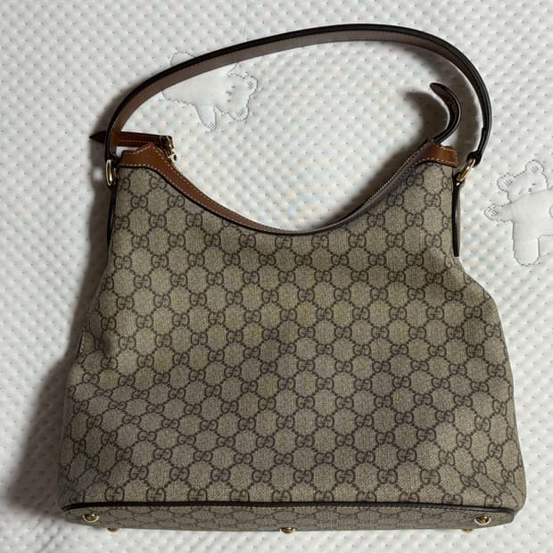 구찌 GG 수프림 캔버스 숄더 호보백