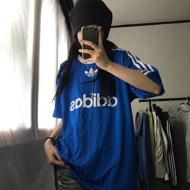 아디다스 빅로고 반팔티셔츠