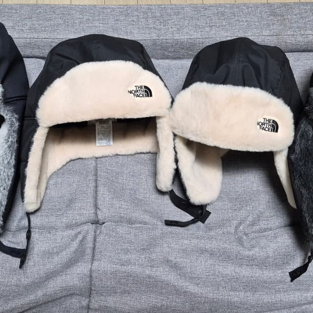 노스페이스 어어머프 캡 4개 판매합니다 패밀리 세트 판매합니다