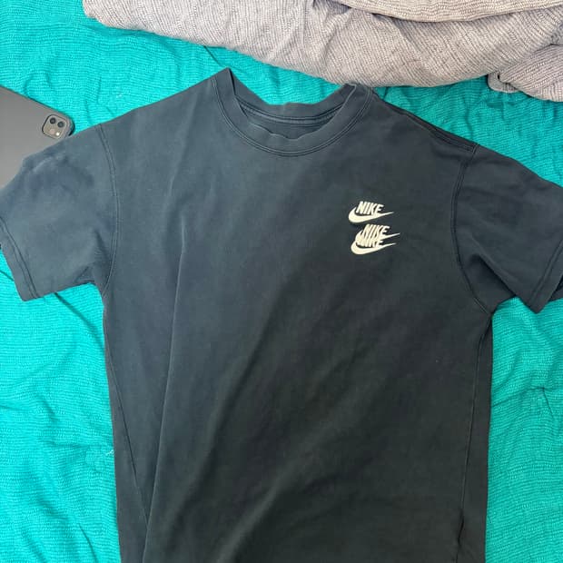나이키 월드투어 티셔츠L