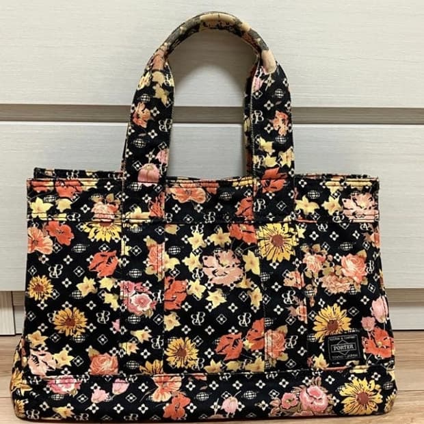 porter beams boy flower bag