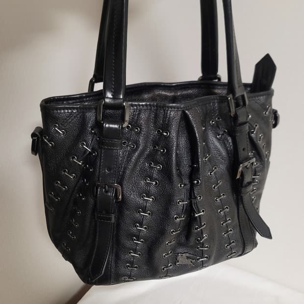 버버리 가방 토트백,숄더백(디올샤넬보테가루이비통구찌셀린느생로랑발렌시아가