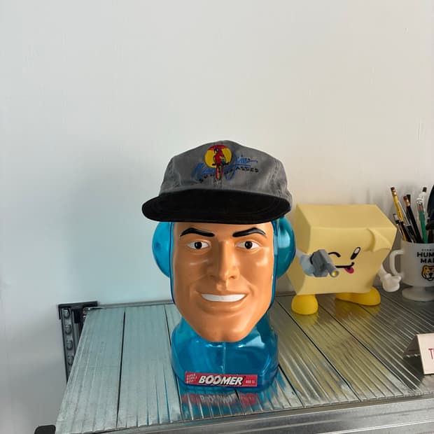 Vintage Hat (parrot)