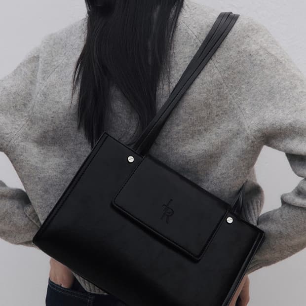 레더리 볼티드 스퀘어 숄더백