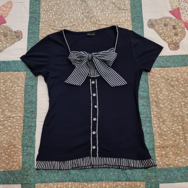 마린 스트라이프 리본 네이비 탑