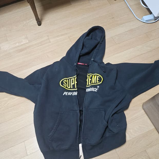 슈프림 퍼포먼스 후드집업