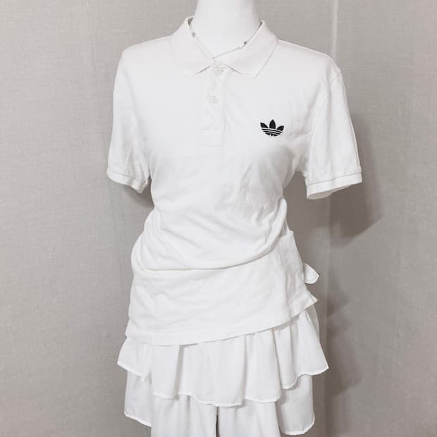 아디다스 로고 화이트카라티셔츠 L