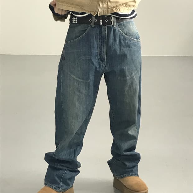 리바이스 X 코카콜라 에디션 엔지니어드 팬츠