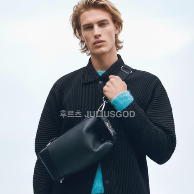 [정품/새제품] MULBERRY 멀버리 로고 버클 크로스백 가방 페니백
