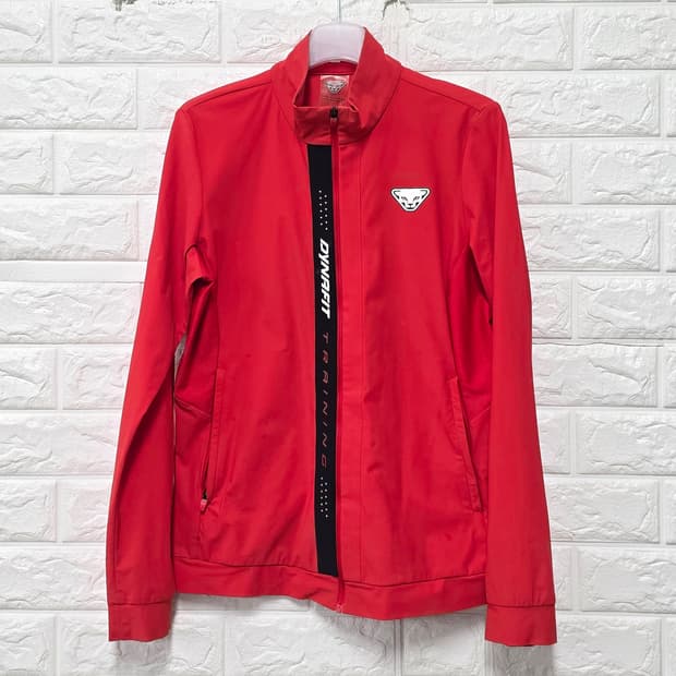 택포_ 다이나핏 빨간색 트레이닝 자켓 M