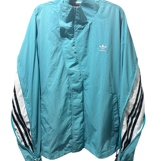 아디다스x오디너리 피플 트랙 자켓 루시드 시안 새제품 xl