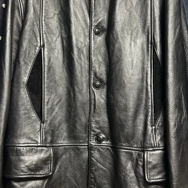 이얼즈어고 워시드 레더 하프 코트 블랙 2