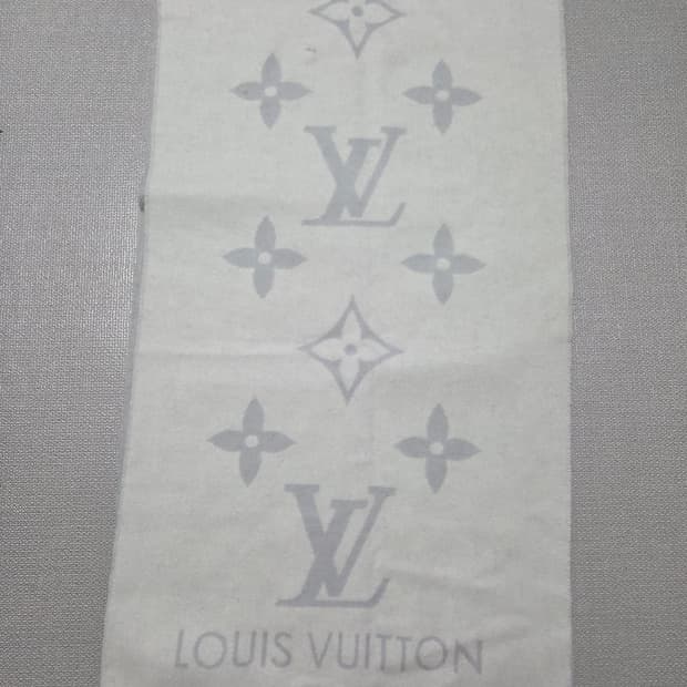 (정품)루이비통 레이캬비크 목도리 머플러 팝니다