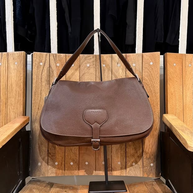 프라다 브라운 레더 숄더백