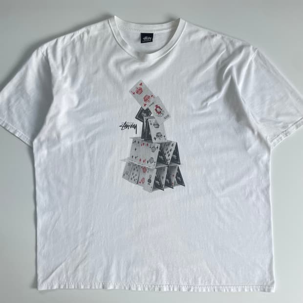 Stussy  스투시 카드 프린팅 화이트 반팔 티셔츠