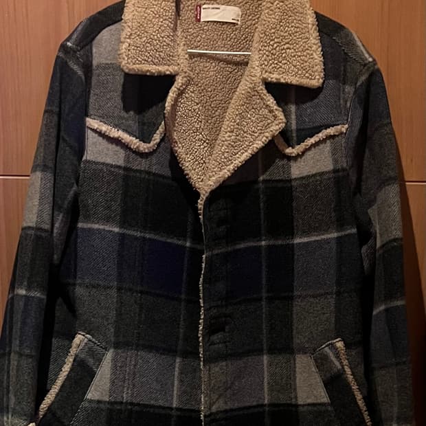 리바이스 체크 쉐르파 트러커 자켓