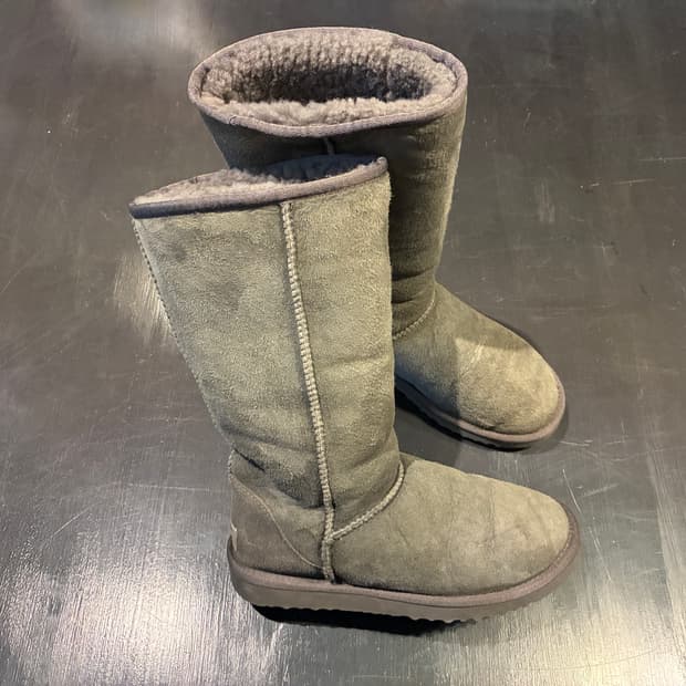 W6/240) 호주 어그 클래식 톨 그레이