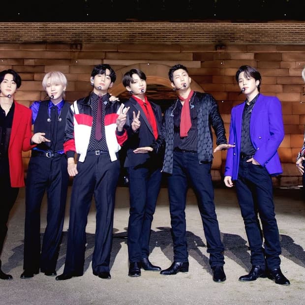 [BTS 지민님 착용] 생로랑 22SS 실크 체커 셔츠