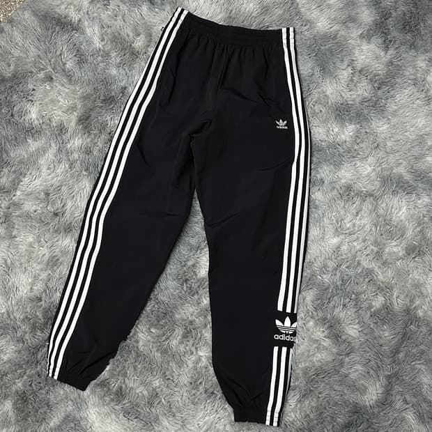 아디다스 우븐 트랙팬츠 s
