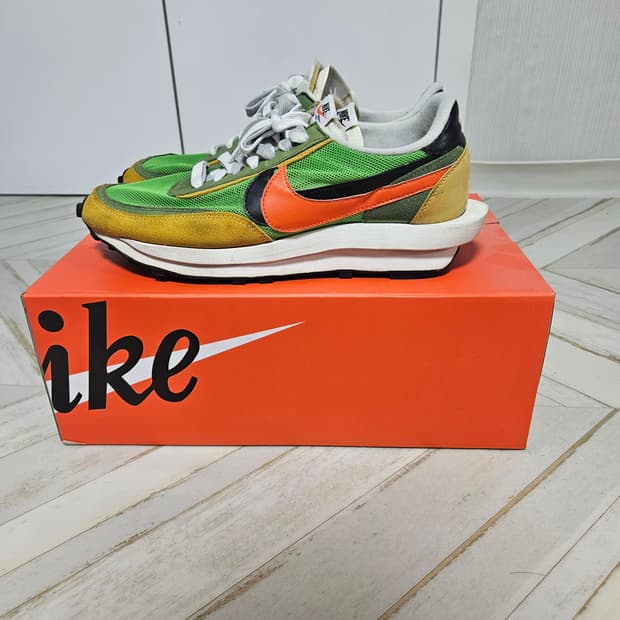 나이키 x 사카이 LD와플 그린 멀티 300