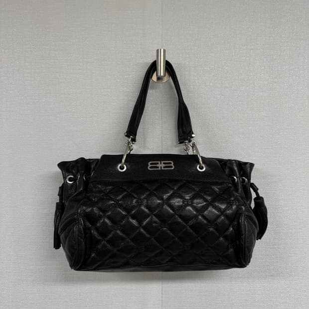 발렌시아가 BB은장 로고 레더 토트백