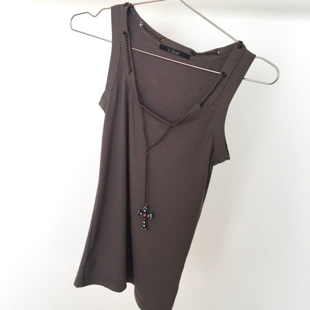 00s Cross necklace layered Sleeveless