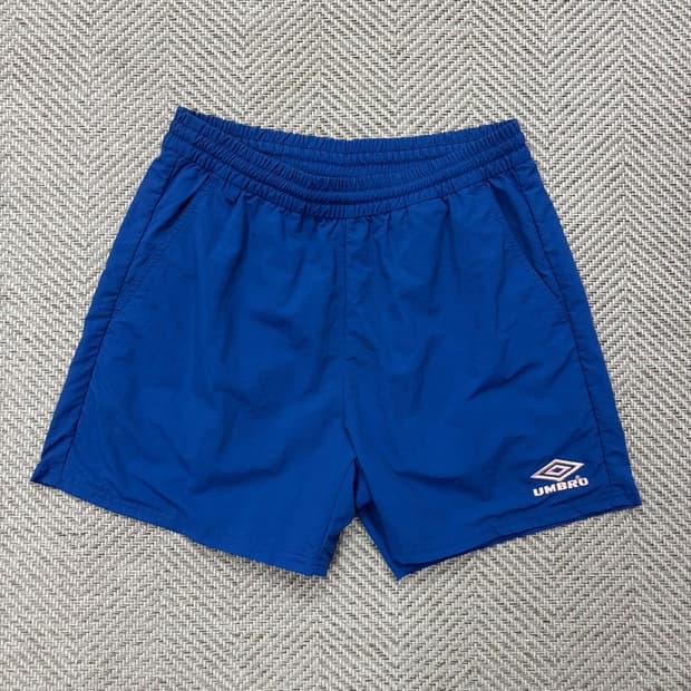 엄브로 베이직 로고 쇼츠 v2645