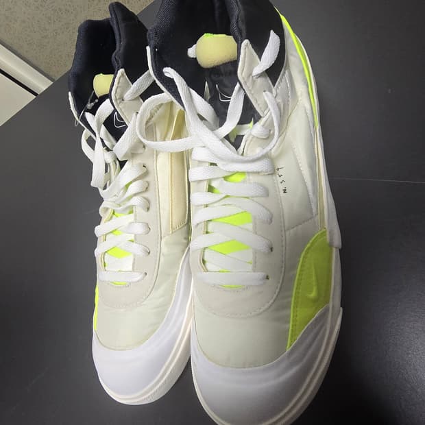 Nike 