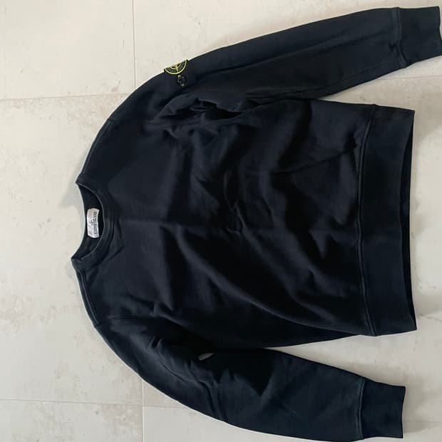 스톤아일랜드 맨투맨 검은색s