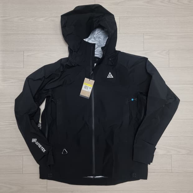 ACG 미저리 고어텍스 바람막이 자켓 블랙