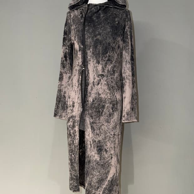 Algonquins legendary long hood zip-up 