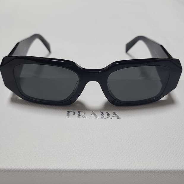 프라다 심볼 선글라스