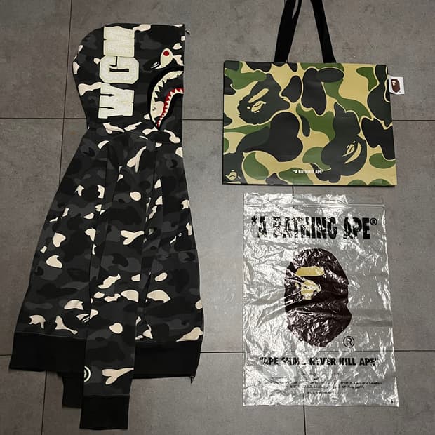 베이프 흑계 시티카모 샤크 후드집업