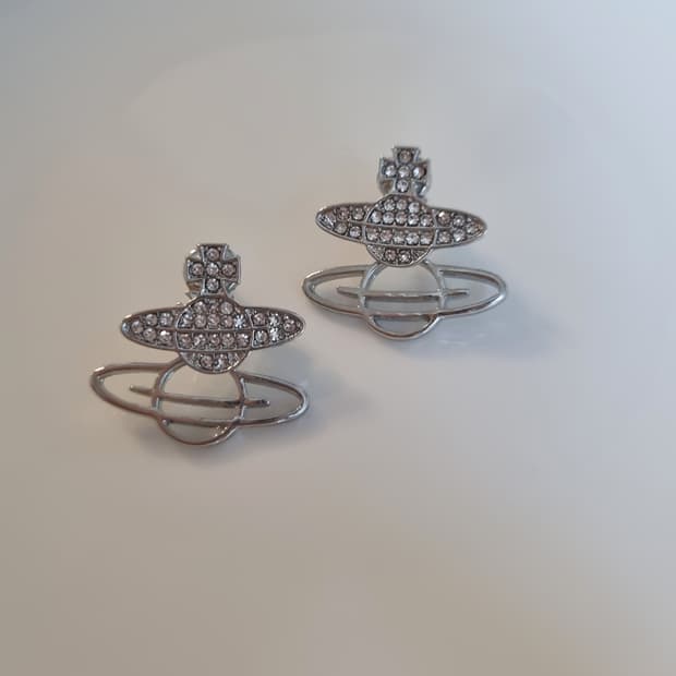 비비안웨스트우드 업사이클링 투웨이 귀걸이