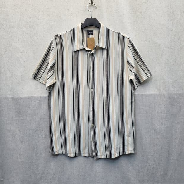 보스 스트라이프 반팔 셔츠