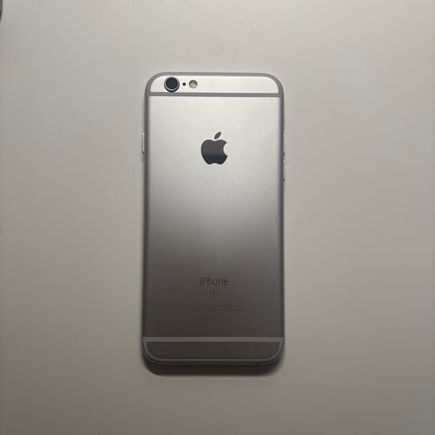 아이폰6S 실버 16GB S급 (배터리 성능 100)