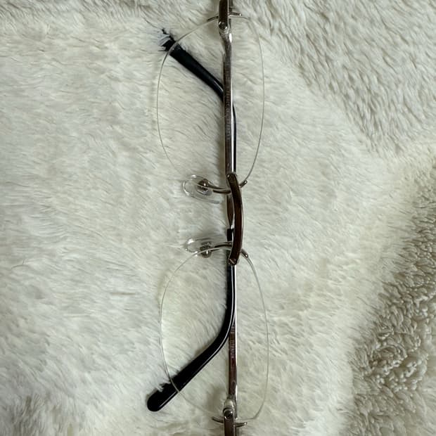 까르띠에 티타늄 무테 안경