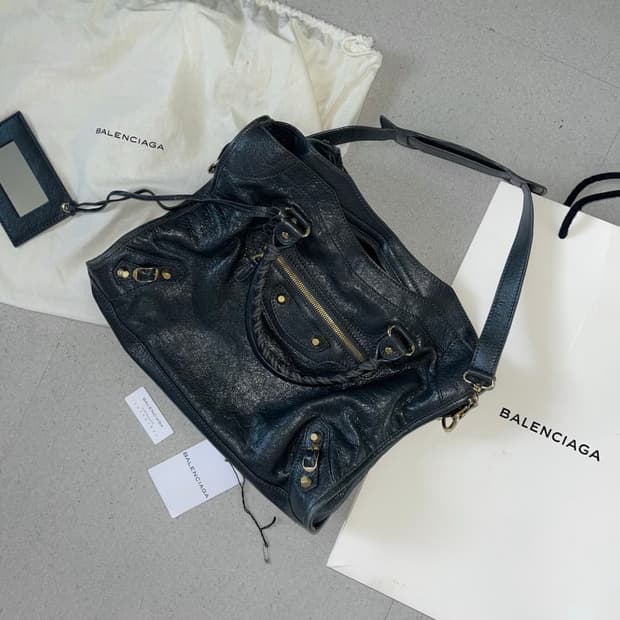 Balenciaga 발렌시아가 모터백 미디움 시티백 블랙 그레이