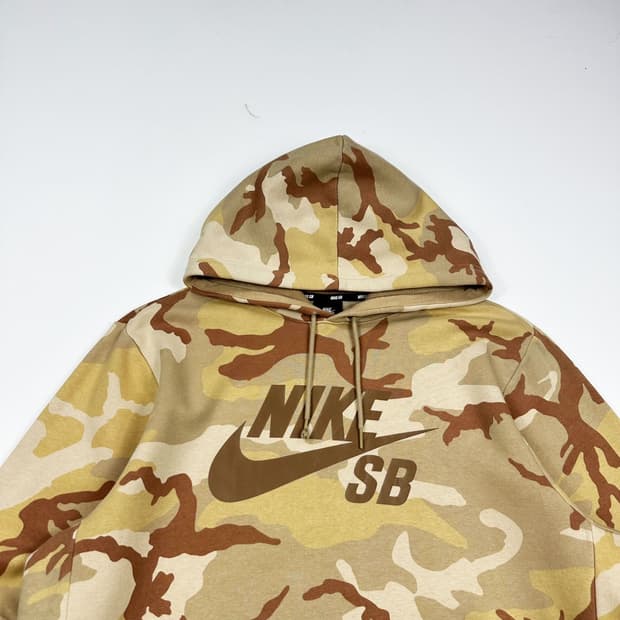 나이키SB 퓨추라 카모 밀리터리 후드 티 (XL)